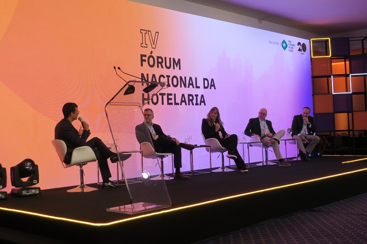 IV Fórum Nacional da Hotelaria - Primeiro_painel