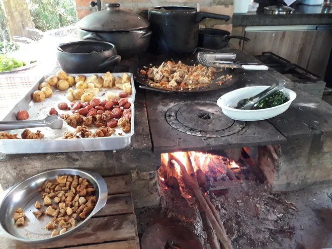 Jundiaí - Rosas_do_Horto_Comida