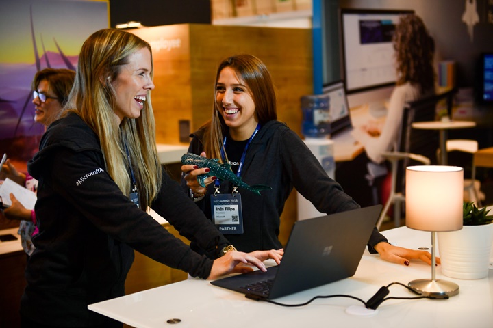 Booking.com oferecerá mentoria para mulheres no Web Summit