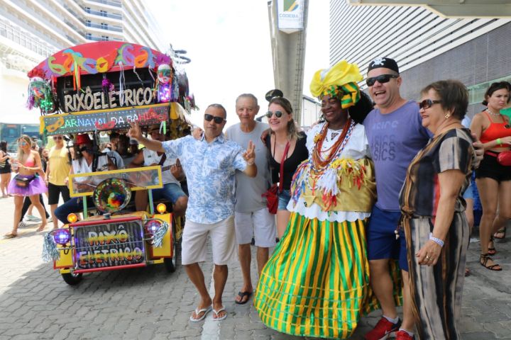 Carnaval em Salvador - receptivo aeroporto_interna