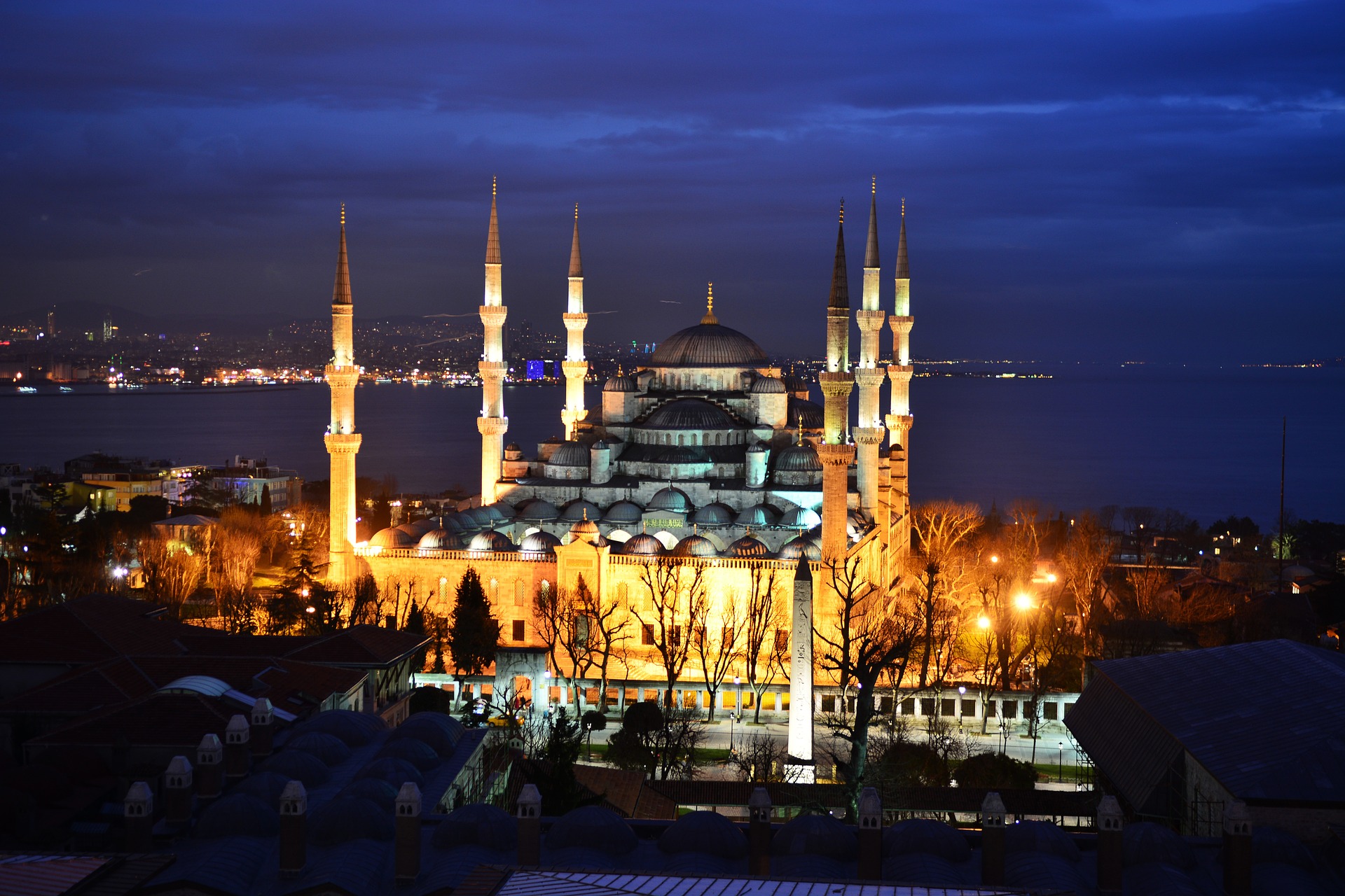Raffles Istanbul- tour por acervo de arte