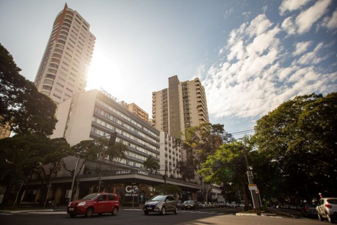 Deville Business Maringá - Upgrade_luxo