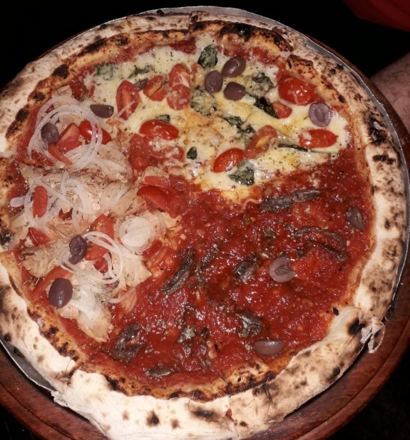 Graça di Napolli - Pizza_três_terços