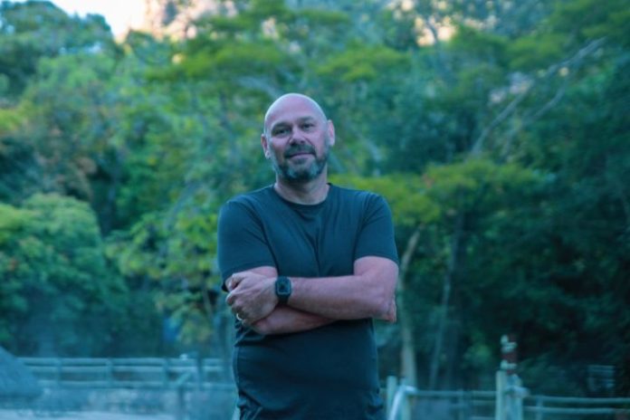 Hotel Connection - Francisco Costa Neto