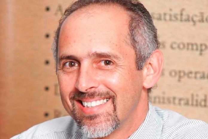 Luiz Fernando Mathia - MVC