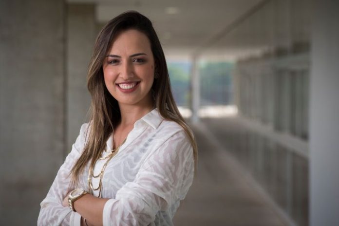 Paula-Domingues - nova diretora RH CVC Corp