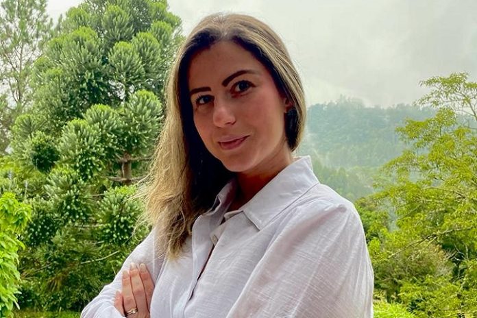 Paula-Sales---Gerente-de-Vendas-Senior-Six-Senses-Botanique