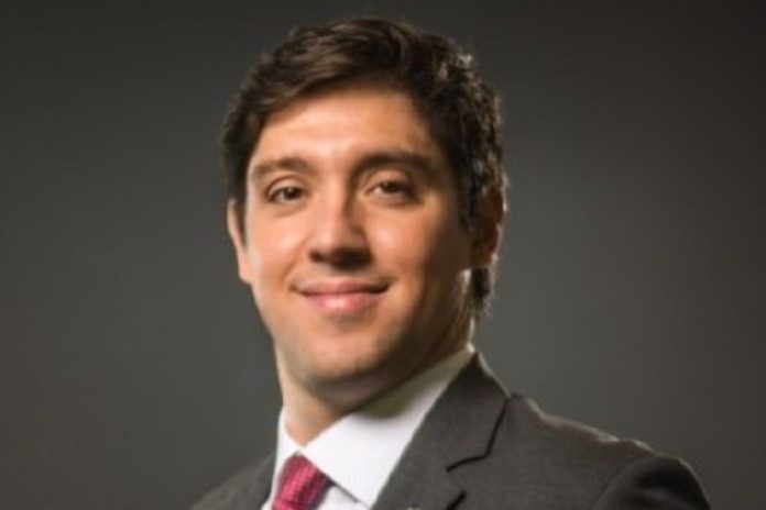 Rodriro Sienra - diretor cvc corp - lobby