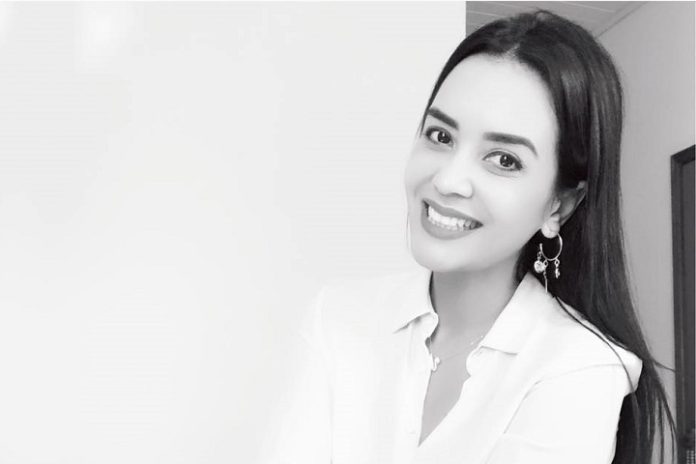 Tássia Wiziack - gerente de vendas online