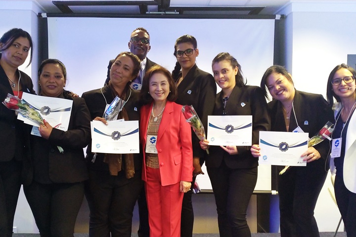 Blue Tree Hotels capacita e contrata refugiados
