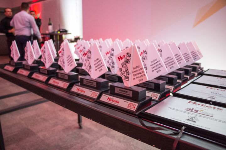 revista-hoteis-premiacao-fornecedores
