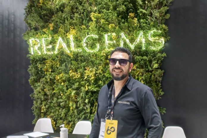 Equipotel-Realgems-Capa