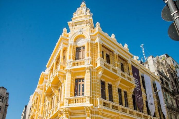 Fera Palace - capa