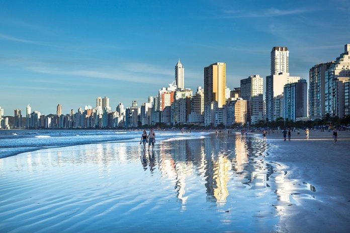 Ocupação - Balneário_Camboriú