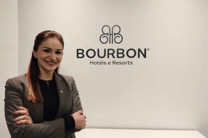 Vânia Dezordi gerente de vendas para resorts da bourbon