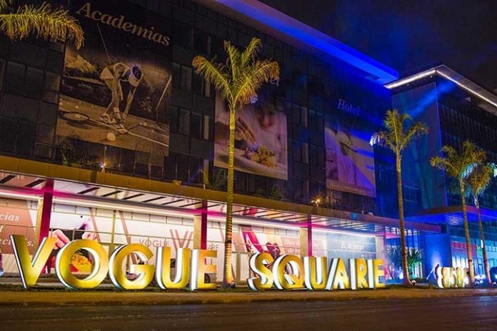 Vogue Fashion Square - Capa