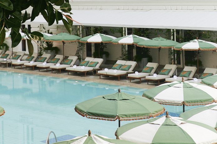 decoração área externa piscina