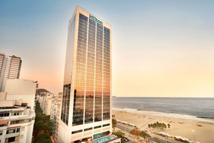 Hilton - Capa_fundo