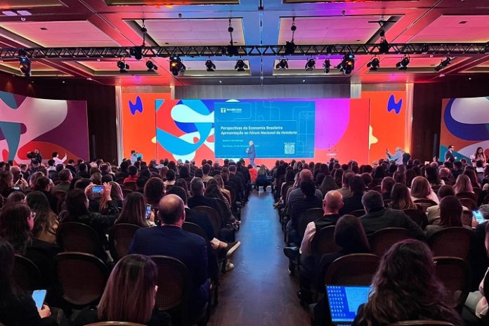 6º Fórum Nacional da Hotelaria - Capa 6º Fórum Nacional da Hotelaria - Capa