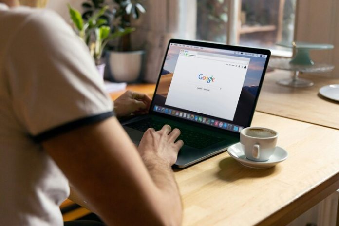 Google reinventa anúncios e impacta setor de viagens