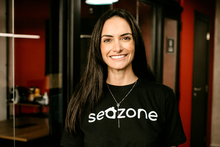 Mônica Medeiros - Seazone - Turismo de negócios e STR
