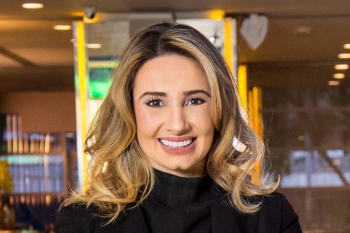 Carolina Stolf - Capa