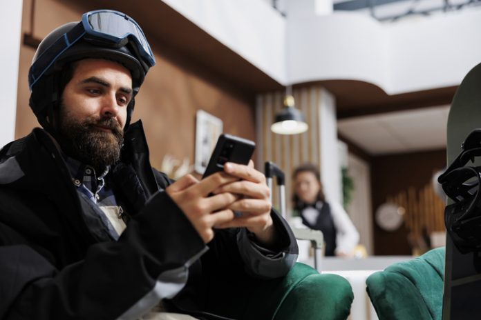 Checkout mobile amplia eficiência e autonomia do hóspede
