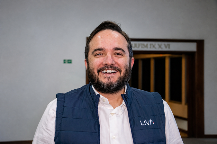 Livá - Capa