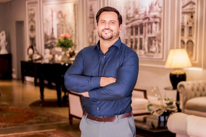 Lucas de Sousa - Capa