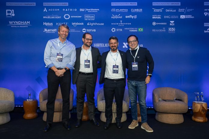HTC - Painel_aviação