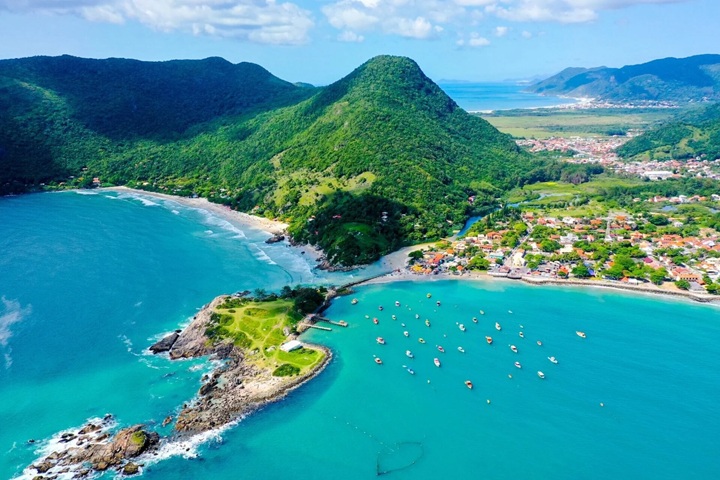 Hotel Report: Florianópolis valoriza tarifa sob pressão