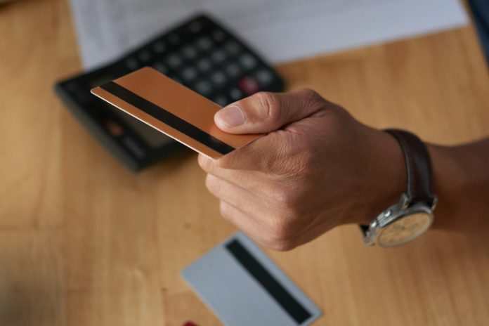 Booking.com libera parcelamento em até 6 vezes no Brasil