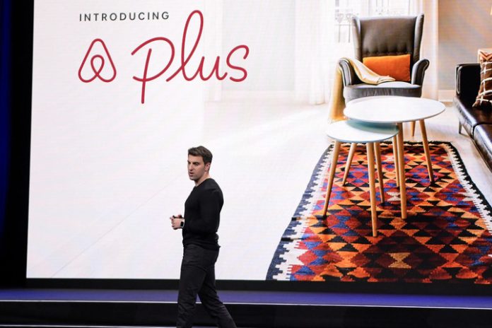 CEO do Airbnb afirma que IA mudará papel dos líderes