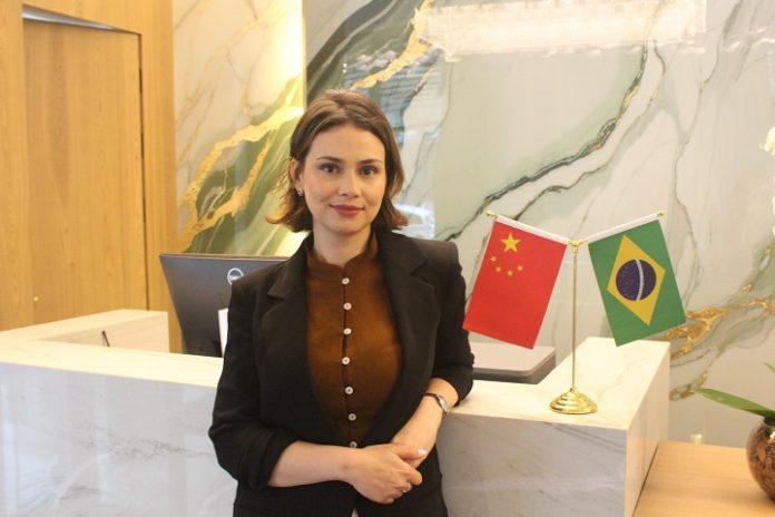 Priscila Souza - Capa
